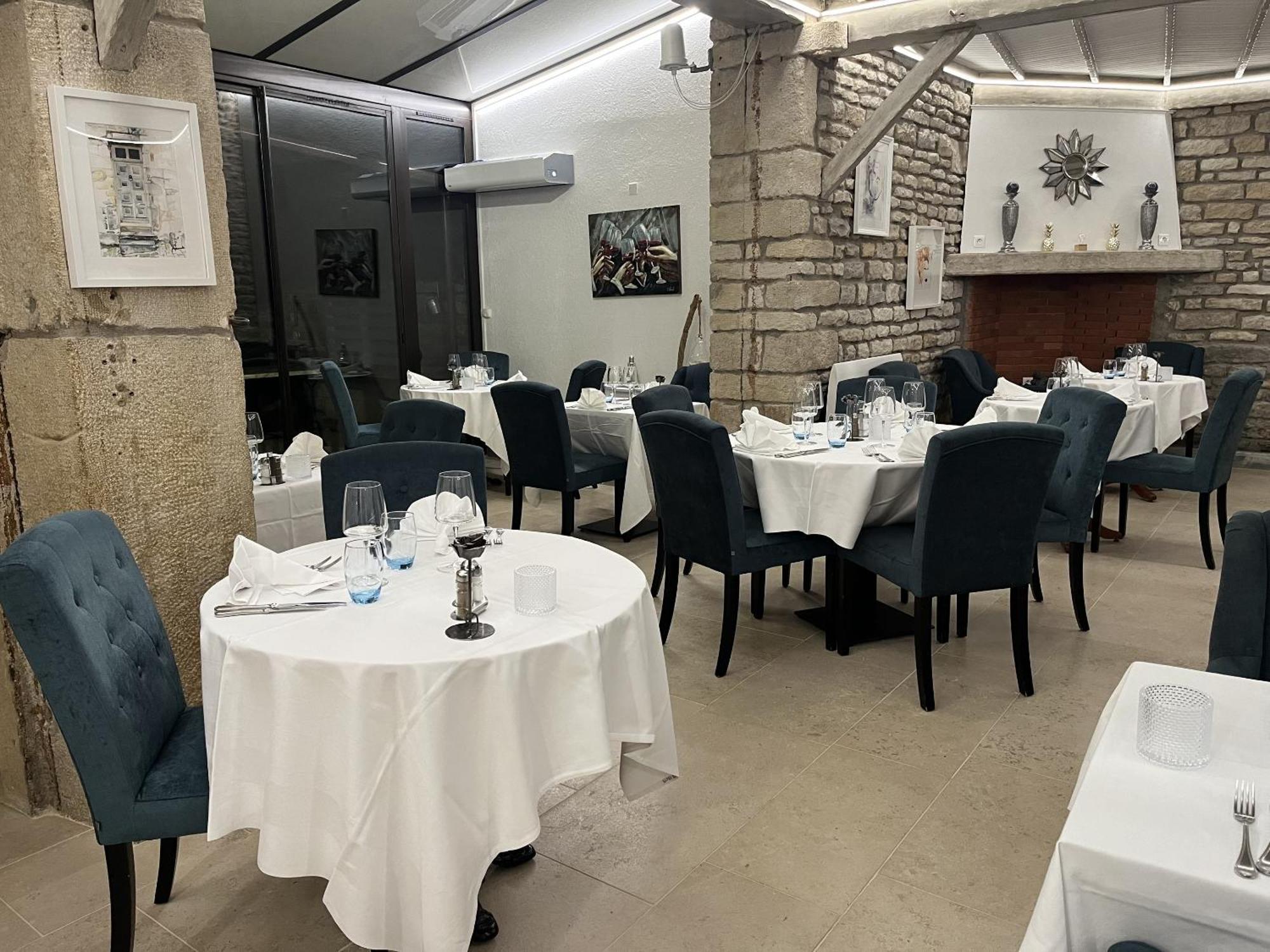 Logis Le Marronnier Hotel Buffon Exterior photo